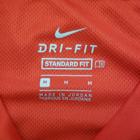 Nike Dri-Fit Medium (youth) Shirt - Picture 3 of 4